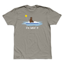 画像をギャラリービューアに読み込む, Water Bear “Lakin&#39; It” Men&#39;s Tee
